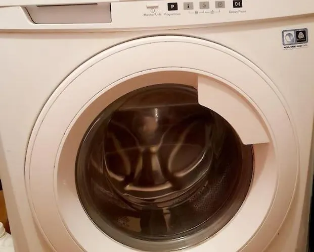 Cosy Proche Gare. Apartament